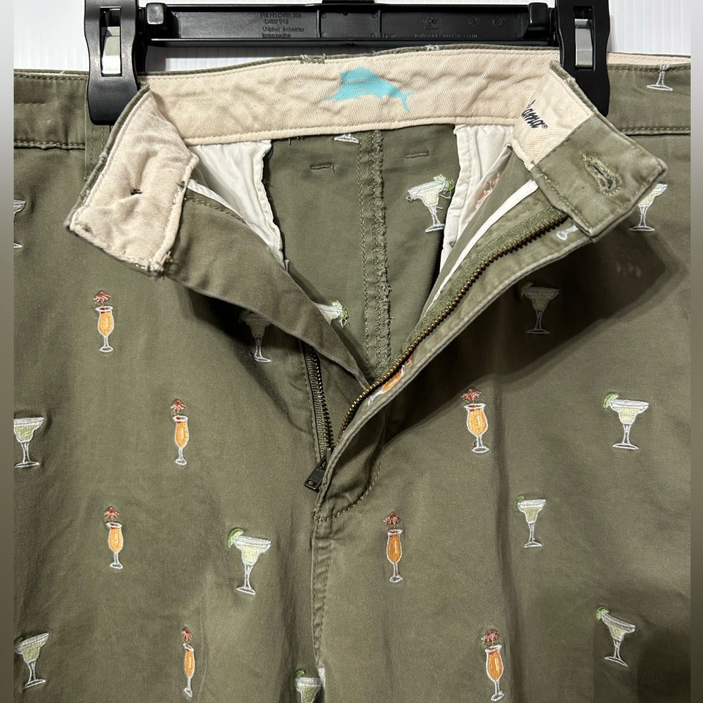 Tommy Bahama Olive Green Shorts Size 38 - Picture 8 of 14